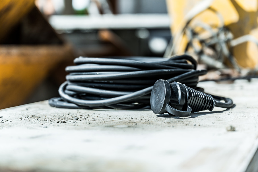 Miniatuur van BRENNENSTUHL verlengsnoer 10 meter H07RN-F 3x1.5 met Schuko en contrastekker IP44 zwart (1167810)