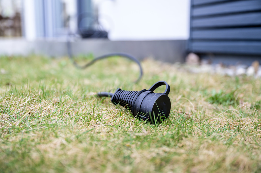 Miniatuur van BRENNENSTUHL verlengsnoer 25 meter H05RR-F 3x1.5 met Schuko en contrastekker IP44 zwart (1161470)